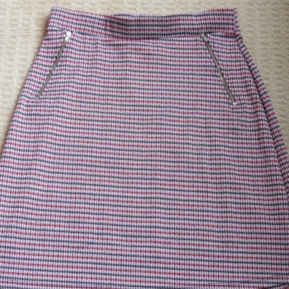 Le Lis Maura Red and Black Plaid Skirt